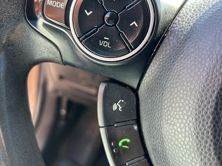 BROWN, 2014 KIA SOUL Image 10