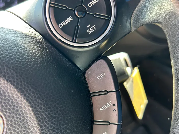 BROWN, 2014 KIA SOUL Image 11