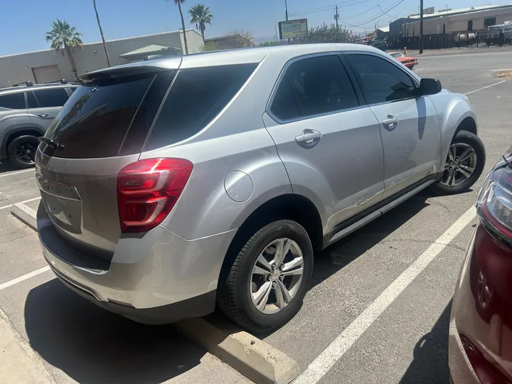 SILVER, 2017 CHEVROLET EQUINOX Image 7
