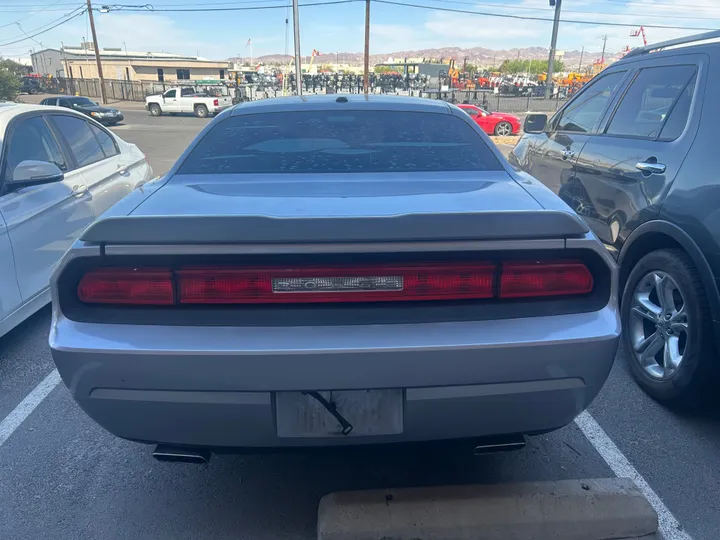 SILVER, 2014 DODGE CHALLENGER Image 5