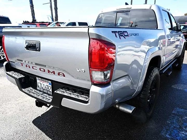 SILVER, 2017 TOYOTA TACOMA DOUBLE CAB Image 7