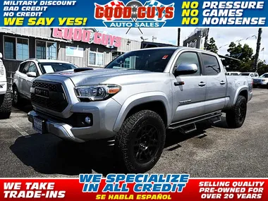 SILVER, 2017 TOYOTA TACOMA DOUBLE CAB Image 