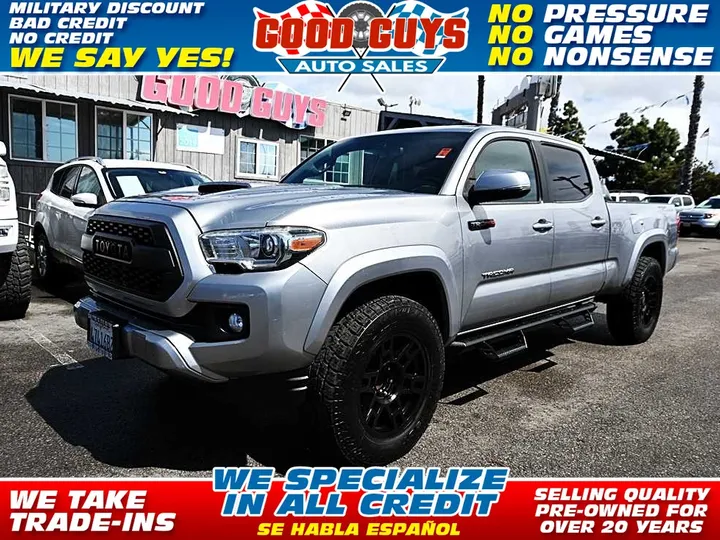 SILVER, 2017 TOYOTA TACOMA DOUBLE CAB Image 1