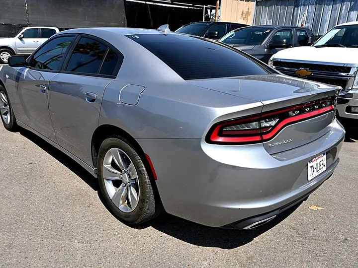 SILVER, 2016 DODGE CHARGER Image 5