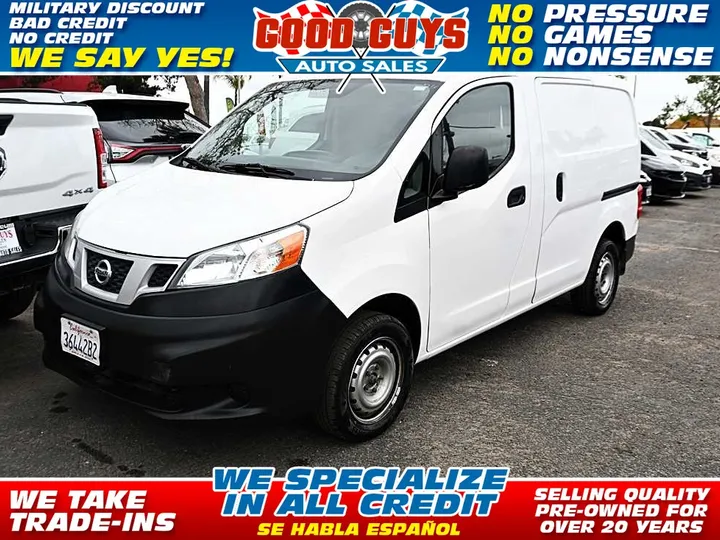 WHITE, 2015 NISSAN NV200 Image 1