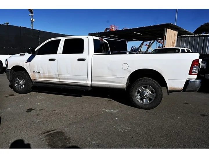 WHITE, 2020 RAM 3500 Image 4