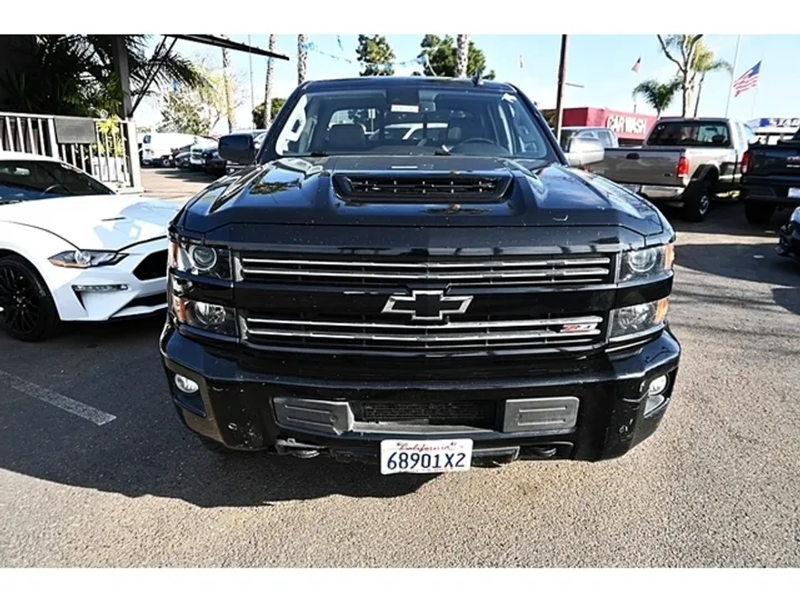 BLACK, 2019 CHEVROLET SILVERADO 2500HD Image 2