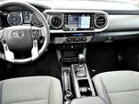 WHITE, 2022 TOYOTA TACOMA DOUBLE CAB Thumnail Image 11