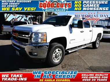 WHITE, 2014 CHEVROLET SILVERADO 2500HD Image 