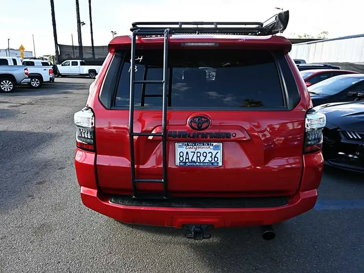 BURGUNDY, 2018 TOYOTA 4RUNNER Image 6