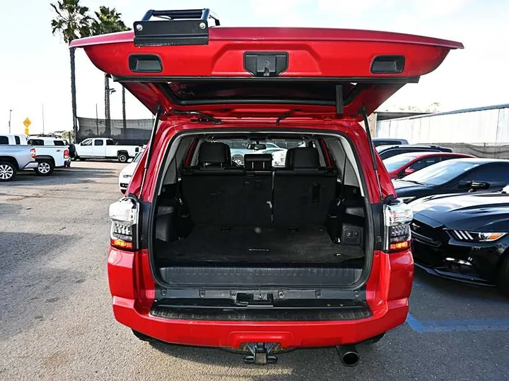 BURGUNDY, 2018 TOYOTA 4RUNNER Image 8