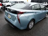 GREEN, 2017 TOYOTA PRIUS Thumnail Image 7