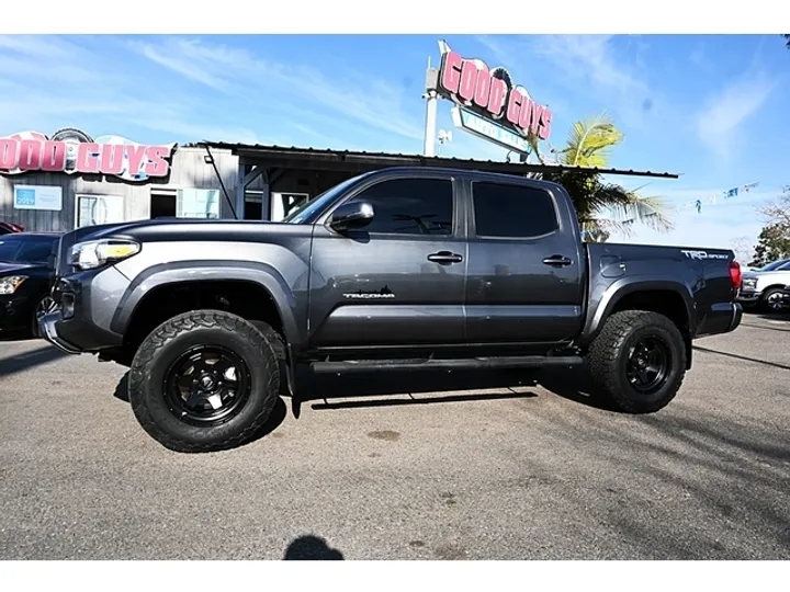 GRAY, 2016 TOYOTA TACOMA Image 4