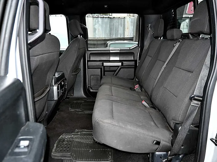 SILVER, 2019 FORD F150 SUPERCREW CAB Image 9