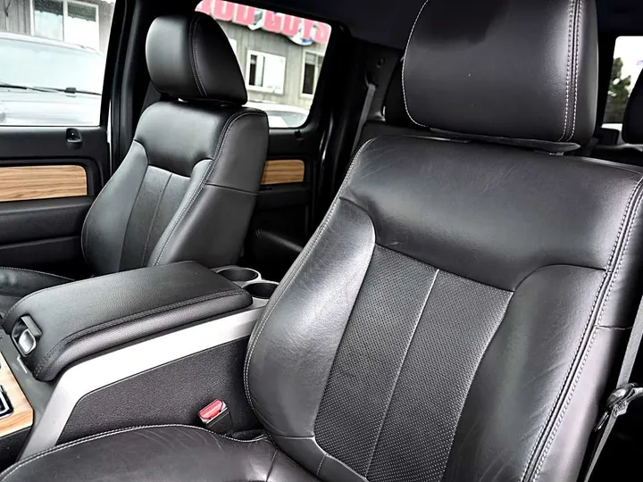 WHITE, 2011 FORD F150 SUPERCREW CAB Image 16