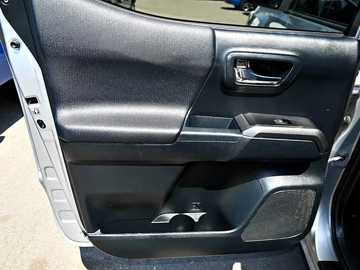 SILVER, 2016 TOYOTA TACOMA DOUBLE CAB Image 15