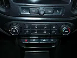 WHITE, 2020 CHEVROLET COLORADO CREW CAB Thumnail Image 23