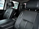 SILVER, 2018 NISSAN TITAN CREW CAB Thumnail Image 16