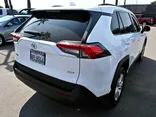 WHITE, 2020 TOYOTA RAV4 Thumnail Image 7