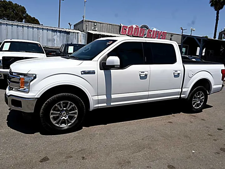 WHITE, 2020 FORD F150 SUPERCREW CAB Image 4