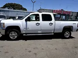 WHITE, 2014 CHEVROLET SILVERADO 2500 HD CREW CAB Thumnail Image 4