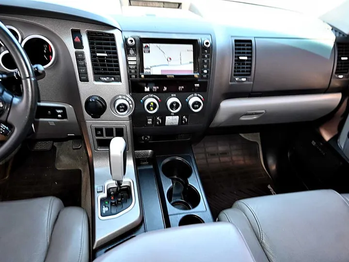 GREY, 2011 TOYOTA SEQUOIA Image 14