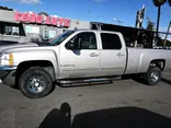 SILVER, 2008 CHEVROLET SILVERADO 2500 HD CREW CAB Thumnail Image 4