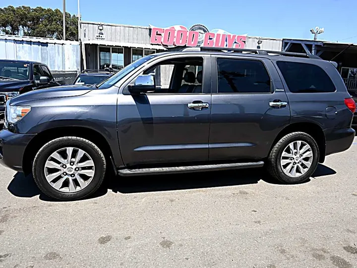 GREY, 2011 TOYOTA SEQUOIA Image 4