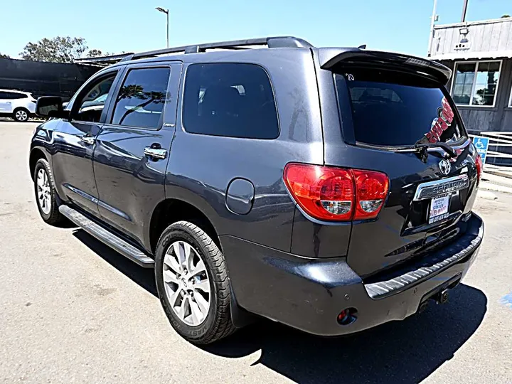 GREY, 2011 TOYOTA SEQUOIA Image 5