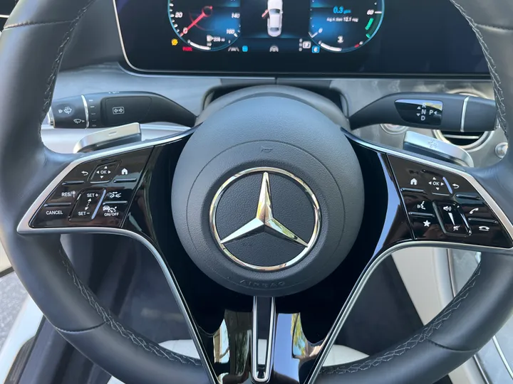 WHITE, 2022 MERCEDES-BENZ E-CLASS Image 30