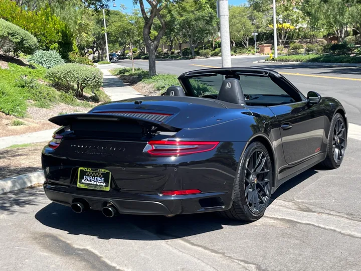 BLACK, 2018 PORSCHE 911 Image 8