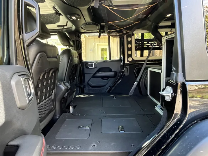 BLACK, 2018 JEEP WRANGLER UNLIMI Image 31