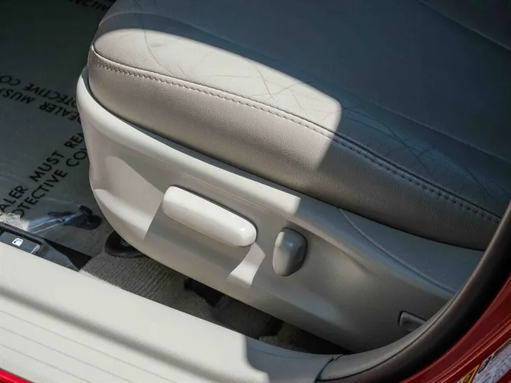 RED, 2011 TOYOTA CAMRY Image 28