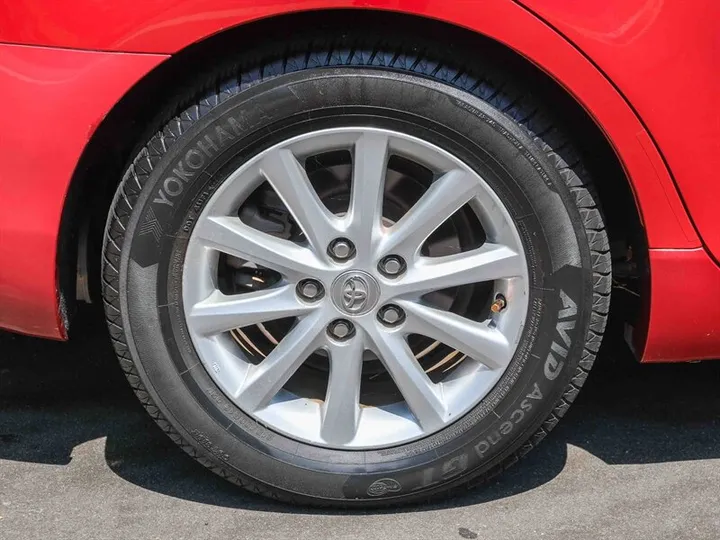 RED, 2011 TOYOTA CAMRY Image 11