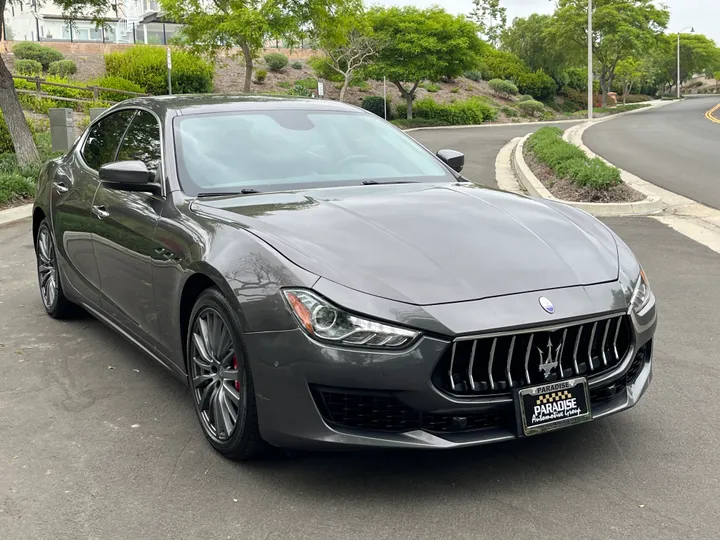 GRAY, 2019 MASERATI GHIBLI Image 9