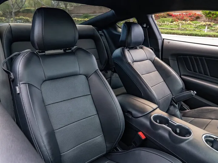 SILVER, 2022 FORD MUSTANG Image 35