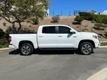 WHITE, 2017 TOYOTA TUNDRA Thumnail Image 7