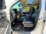 WHITE, 2017 TOYOTA TUNDRA Thumnail Image 28