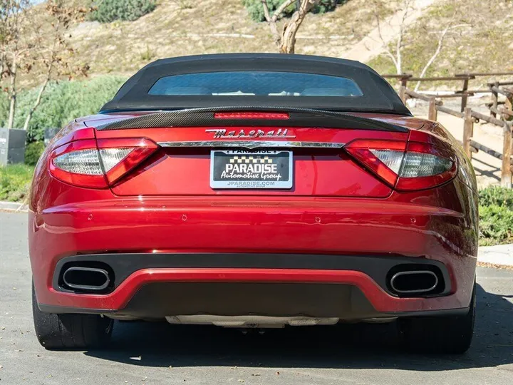 RED, 2017 MASERATI GRANTURISMO Image 7
