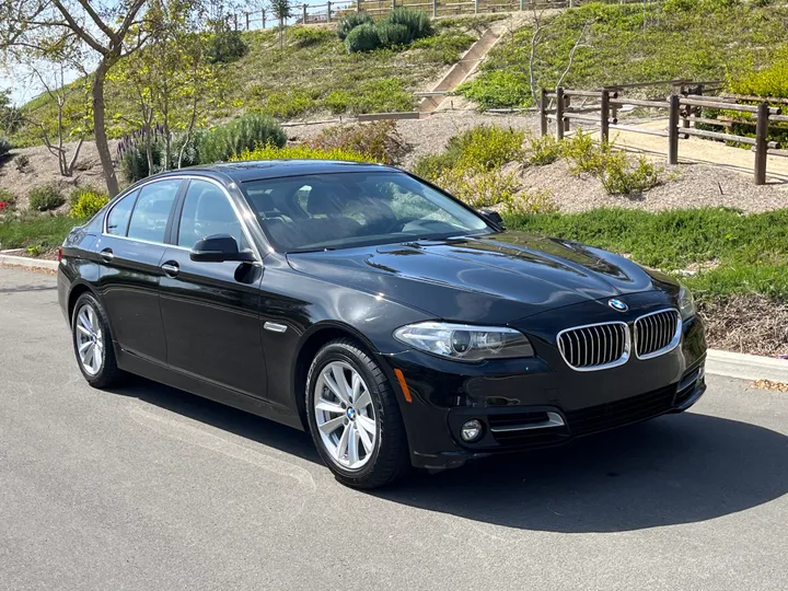 BLACK, 2015 BMW 5 SERIES Image 9