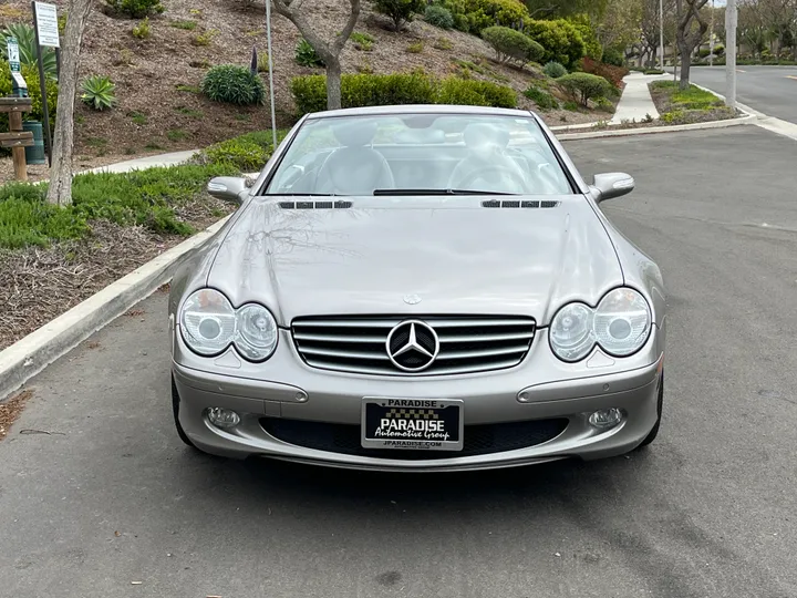 SILVER, 2005 MERCEDES-BENZ SL-CLASS Image 2