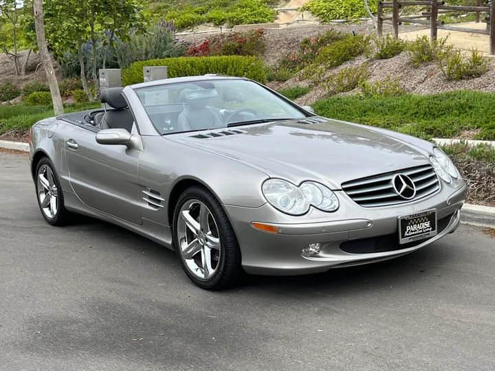 SILVER, 2005 MERCEDES-BENZ SL-CLASS Image 9