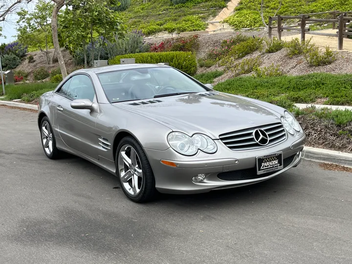 SILVER, 2005 MERCEDES-BENZ SL-CLASS Image 15