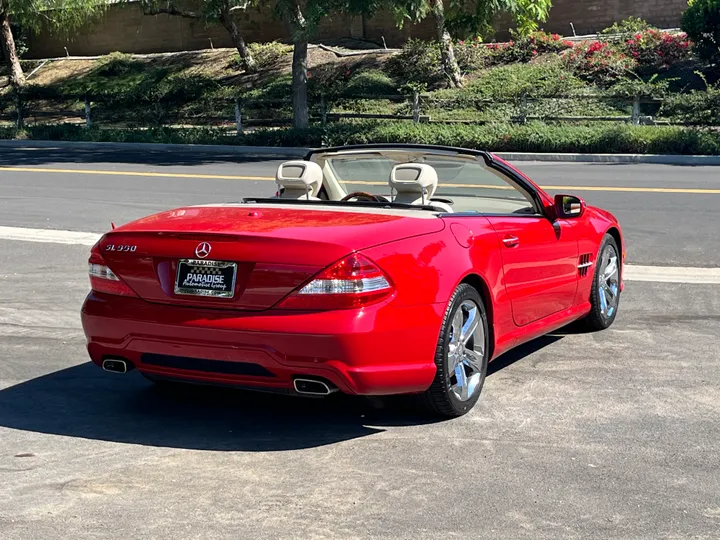 RED, 2009 MERCEDES-BENZ SL-CLASS Image 9