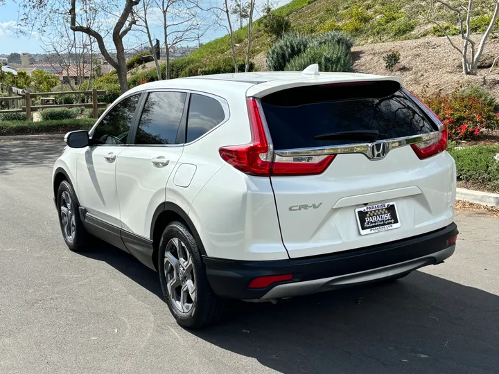 WHITE, 2018 HONDA CR-V Image 5