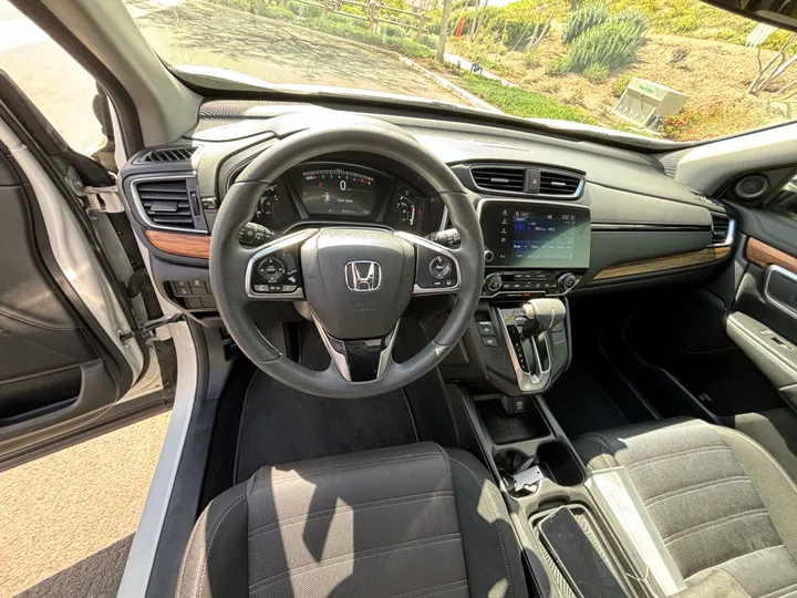 WHITE, 2018 HONDA CR-V Image 25