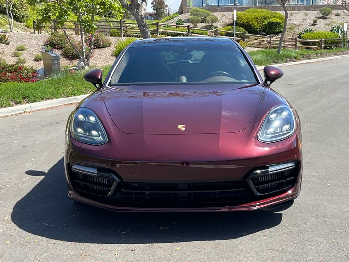 MAROON, 2018 PORSCHE PANAMERA Image 2