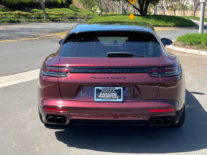 MAROON, 2018 PORSCHE PANAMERA Image 6