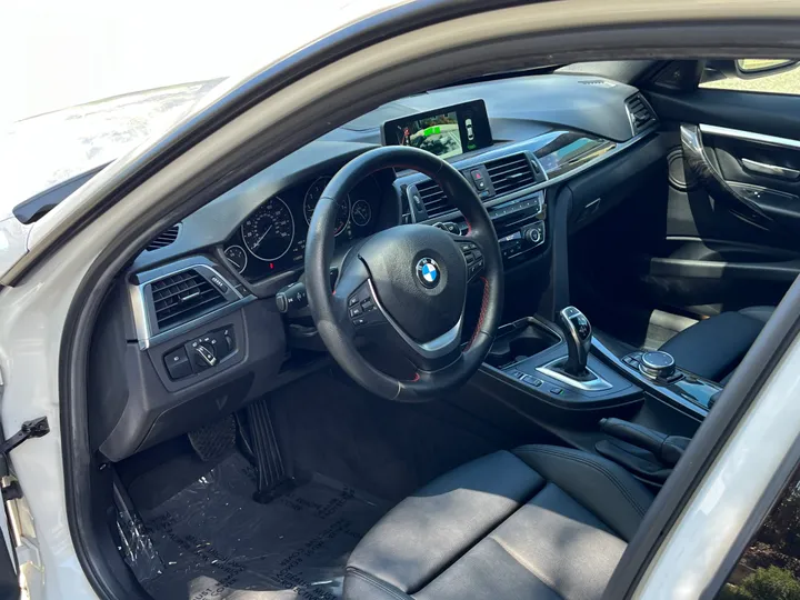 WHITE, 2016 BMW 3 SERIES Image 20