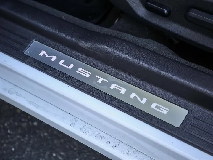 WHITE, 2014 FORD MUSTANG Image 36